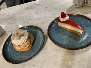 Semla and strawberry lime cheesecake  #Veganuary at Kafé Plattan in Stockholm