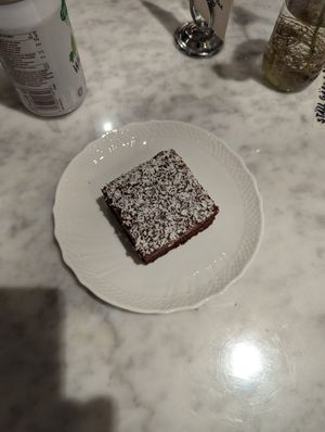 kärleksmums at Kafé Plattan in Stockholm