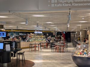 Looking in at Kafé Plattan in Stockholm