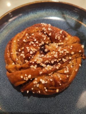 Cinnamon bun at Kafé Plattan in Stockholm