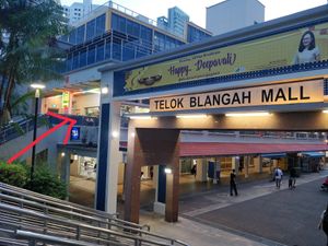 Stall is located in this coffee shop at a Telok Blangah Mall at Su Wei 素味小厨 in Central Singapore