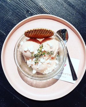 Grapefruit- Thymes  at Calluna Eispatisserie in Lueneburg