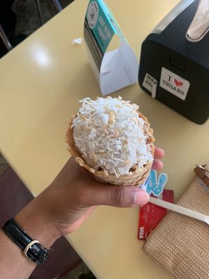 Amazing little ice cream shop! Very nice ice cream, not gritty.🌼🦄  at Like No Udder in Providence