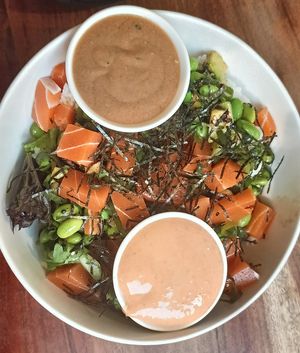  at Poké Perfect - Linnaeusstraat in Amsterdam