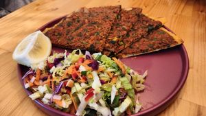 לחמעג'ון מעולה וטעים at Pumpkin Cafe in Antalya