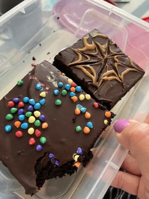 Cosmic brownie and pb brownie at Baked Vegan Sweets in Long Beach