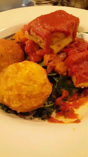 Vegan ";big breakfast"; at Revel! in Auckland