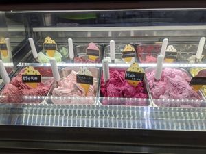 Vegan ice-cream selection 1 at Heladeria El Abuelo in Tenerife