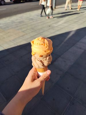 Vegan hazelnut and melon ice cream and vegan cone at Heladeria El Abuelo in Tenerife