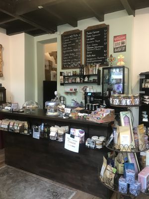 Angebot von kleinen nachhaltigen Firmen aus dem Leipziger Umland und Zypern  at Carls Laden in Leipzig