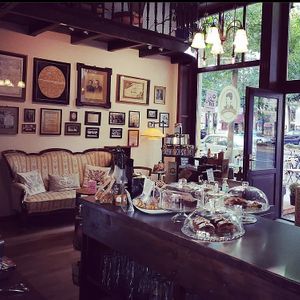 Gemütlich at Carls Laden in Leipzig