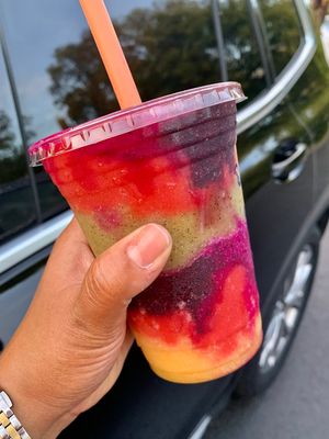 Vegan smoothie pop-up by James William Harris with Chef Shamika’s amazing food!   at Your Vegan Chef in Dayton