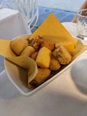 Il Cuoppo street food (1/2) have cheese at Ciro and Sons in Florence