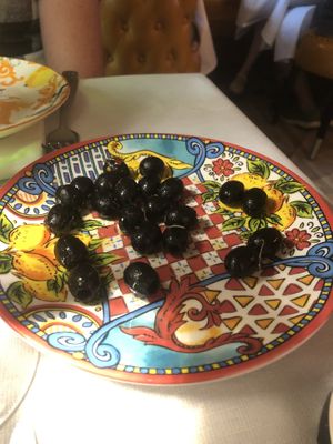 Complementary olives  at Ciro and Sons in Florence