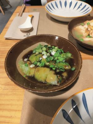 Veggie rolls at vabowl in Barcelona