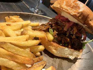 Burguer Pulled Mushrooms at Vrutal - Poblenou in Barcelona