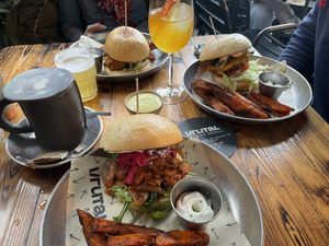 Une Dinguerie !  at Vrutal - Poblenou in Barcelona