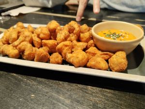 Coliflor arrebossada at Vrutal - Poblenou in Barcelona