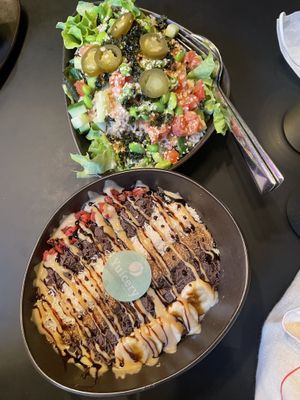 Plantuna bowl & Porridge bowl  at Yuícery - Ehrenstraße in Cologne
