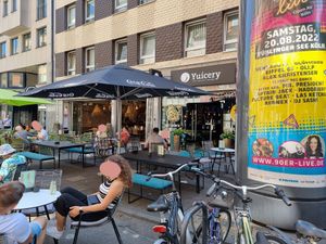 Front terrace at Yuícery - Ehrenstraße in Cologne
