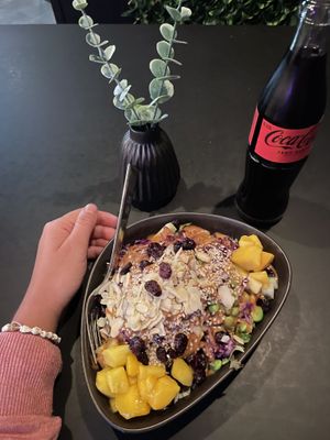 Create your own bowl   at Yuícery - Ehrenstraße in Cologne