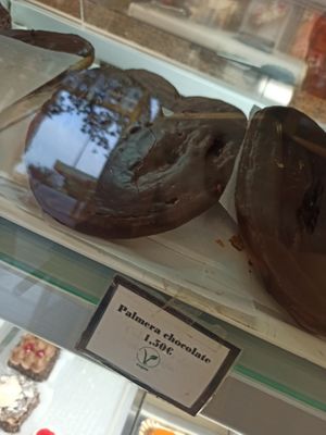 Palmeras de chocolate at Panadería Confitería Inma in Malaga