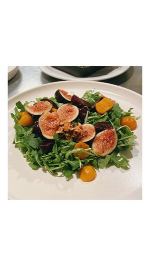 Roasted beet & local fig salad with no cheese and vegan dressing   at Lovina in Calistoga