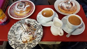 Vegan raspberry buns, coffee, oat milk, vegan cherry-nuts-cake at Café Fräulein in Munich