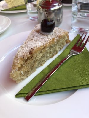 Kokos-Apfel Kuchen at Verenas in Innsbruck