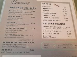 Vegan sandwich, vegan chia pudding, vegan sweet rice, and vegan hot beverages at Verenas in Innsbruck