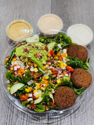 Make your own Organic salad at Vegunti in Morganville