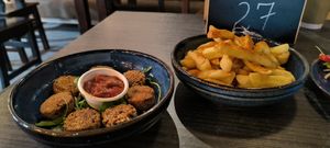 Cajun fries and falafel bites at Seumas' Bar in Isle Of Skye