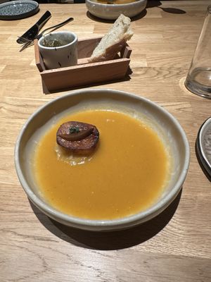 Sauerkrautcremesuppe  at Hummelbude in Essen