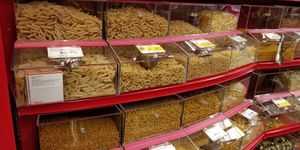  at Bulk Barn - Rue Sainte-Catherine O in Montreal