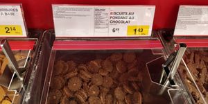 Vegan cookies at Bulk Barn - Rue Wellington in Montreal