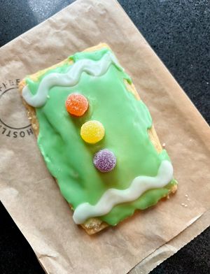 Gingerbread Ghost tart 😋  #Veganuary at Ghostlight Coffee - Midtown in Dayton