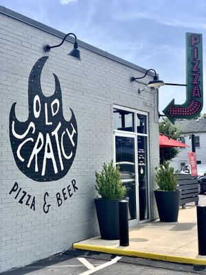 Old Scratch Pizza & Beer: Entrance at Old Scratch - Patterson Blvd in Dayton