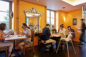 we serve delicious Indian dishes and are always happy to cater to our customers' wishes at Srignags in Derendingen