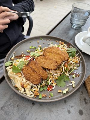 Pad Thai + tempeh at Kolm Tilli in Tartu