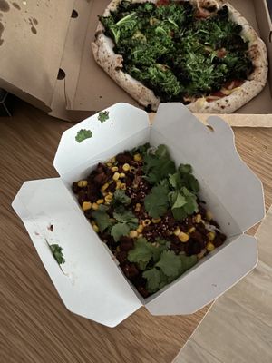 Pulled oat salad at Kolm Tilli in Tartu