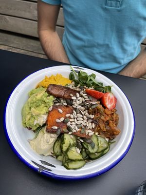 Breakfast bowl at Kolm Tilli in Tartu