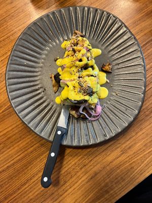 Vegan „eggs“ benedict. at Kolm Tilli in Tartu