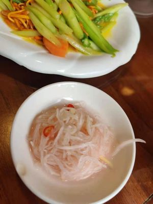 Vegetables at Zhòng Shàn Yuán 众善缘 - Hongsheng Rd in Dali