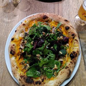 Pizza Vegan Zucca at Davis Pizza & Wine in Fulda