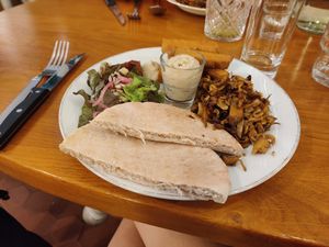 Kebab pleurotes at Sezono in Paris