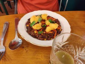 Chili sin carne at Sezono in Paris