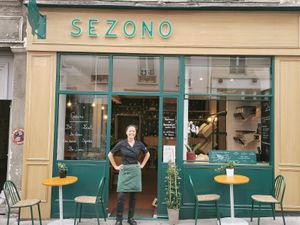 Notre devanture at Sezono in Paris