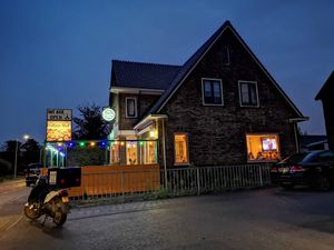 Side at Indian Hut in Aalsmeer