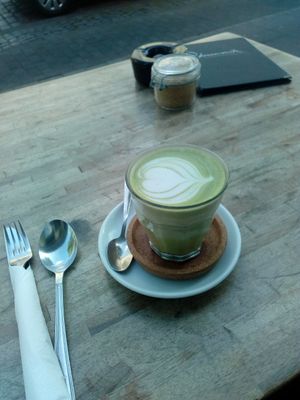 Matcha Latte Hafer at Brunswik in Kiel