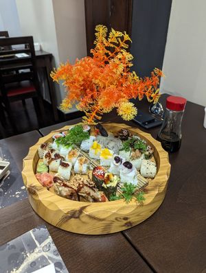 Mix vegan sushi at FU 89 in Coimbra